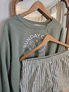 Green 'Sunday Club' Graphic Sweatshirt and Striped Boxer Shorts Set
